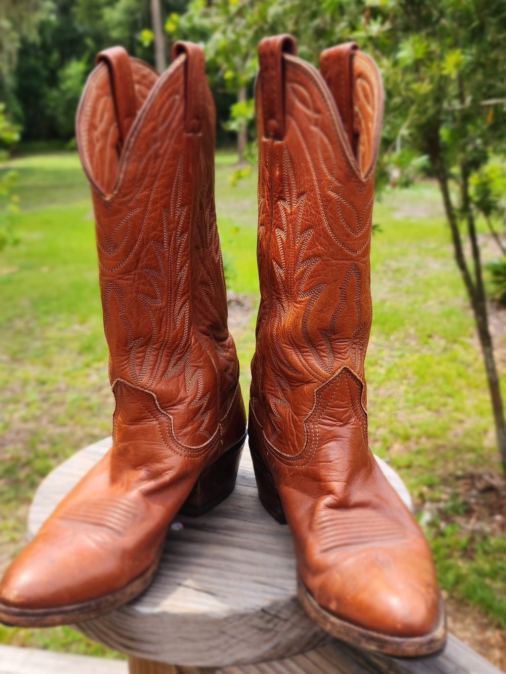 Women's Tan Leather Western Heeled Boots  Size 6-7. - Picture 16 of 16